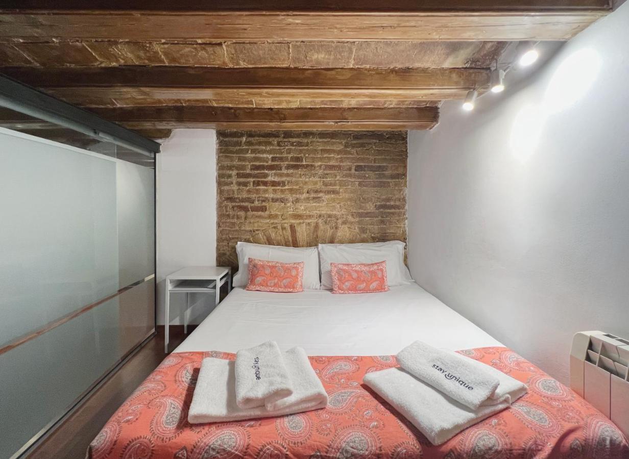 Stay U-Nique Apartments Placa Universitat Barcelona Zewnętrze zdjęcie