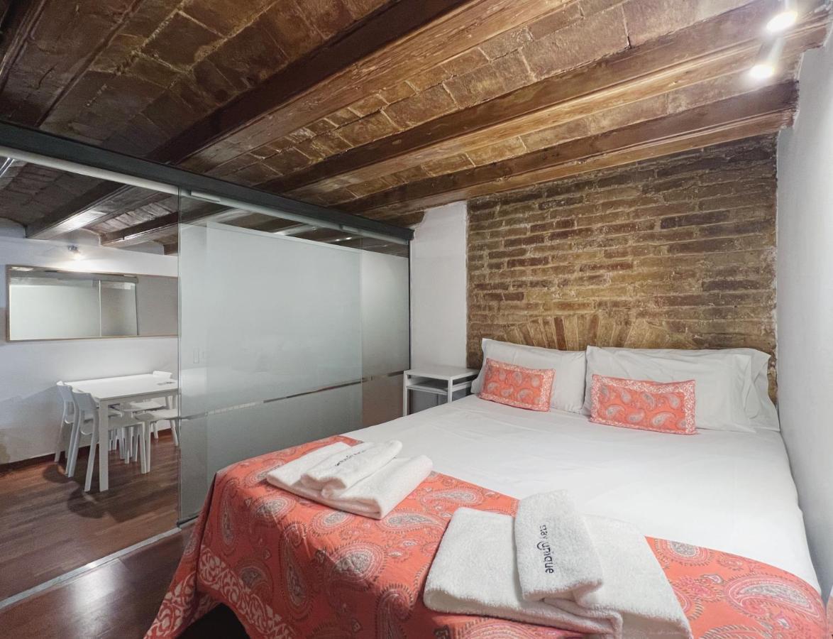 Stay U-Nique Apartments Placa Universitat Barcelona Zewnętrze zdjęcie
